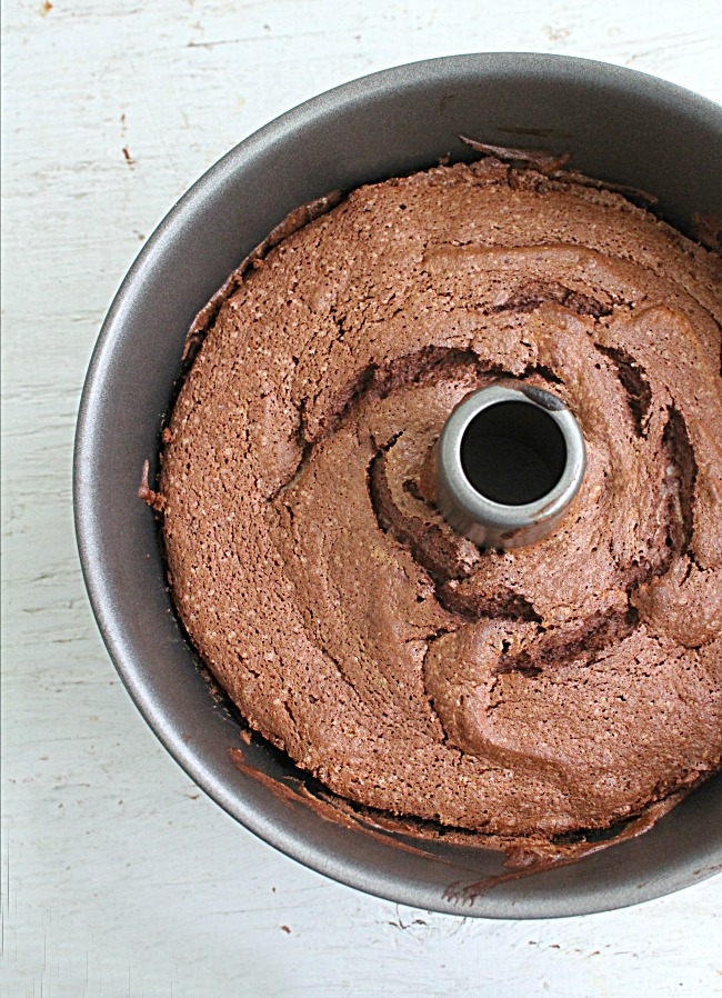 Chocolate Angel Food Cake #angelfoodcake #chocolate #cake #dessert #biggreenhouseblog
