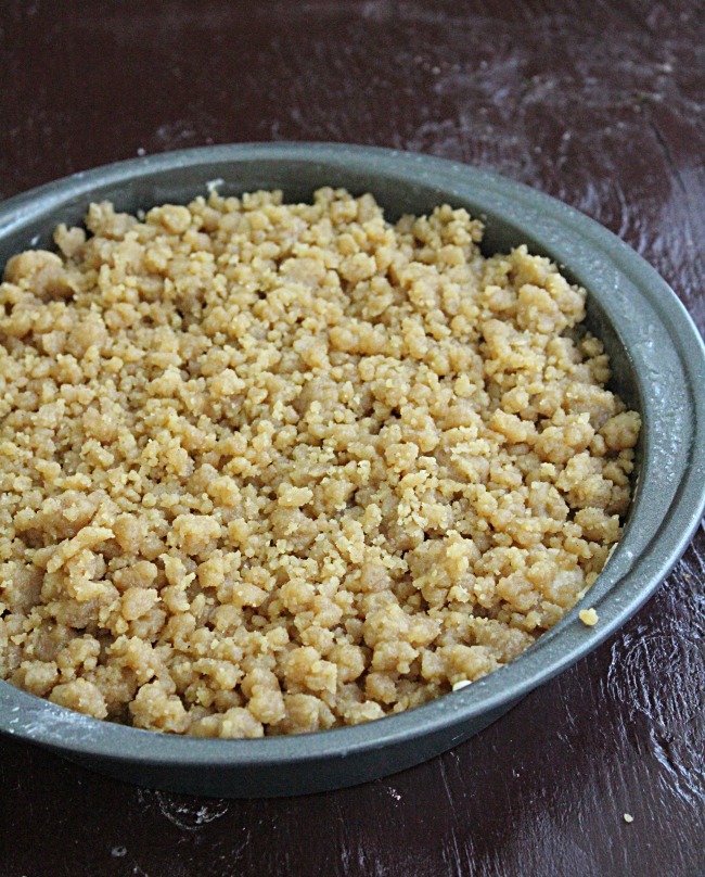 Cinnamon Crumb Coffee Cake | Big Green House #coffeecake #breakfasat #brunch #cinnamon #crumbcake