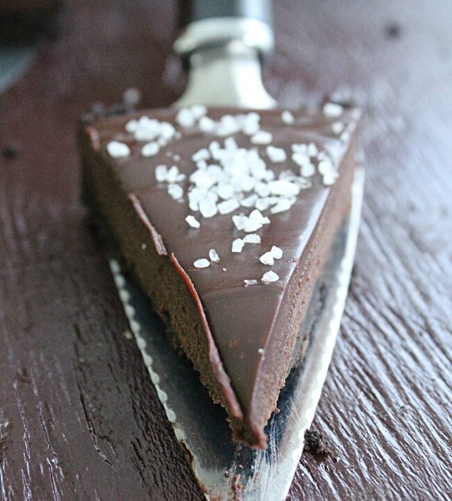 Salted Chocolate Tart | Big Green House #chocolate #tart #oreocrust #dessert