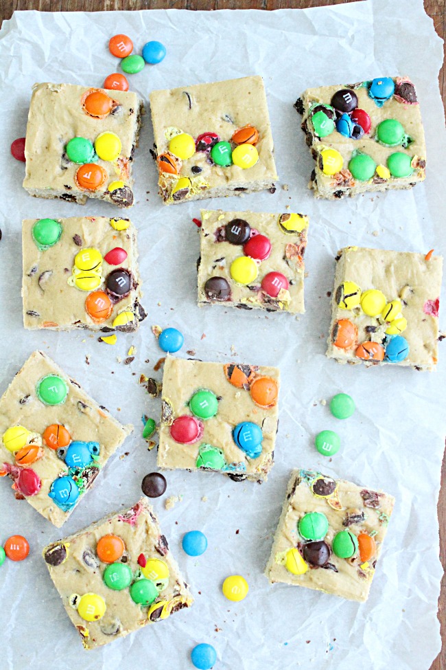M & M Cookie Bars | Big Green House #bars #dessert #chocolate #m&mcandies