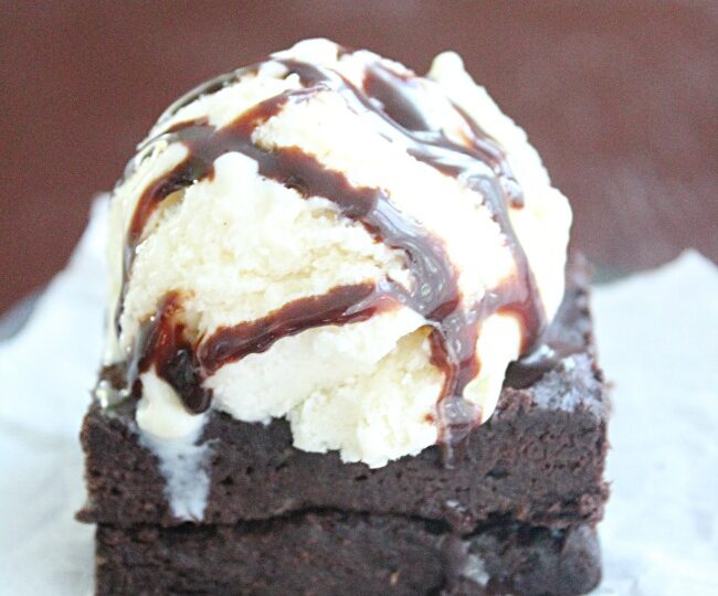 Small Batch Protein Brownies | Big Green House #brownies #protein #vegan #chocolate #dessert