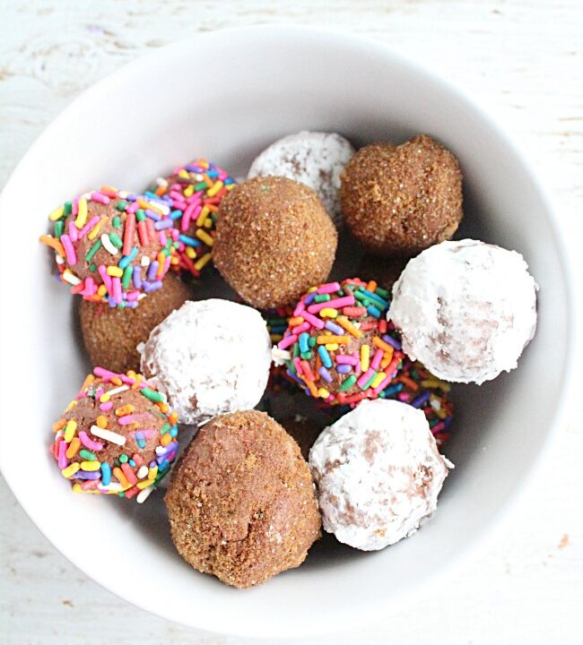 Chocolate Peanut Butter Truffles | Big Green House #chocolate #peanutbutter #truffles #nobakedessert