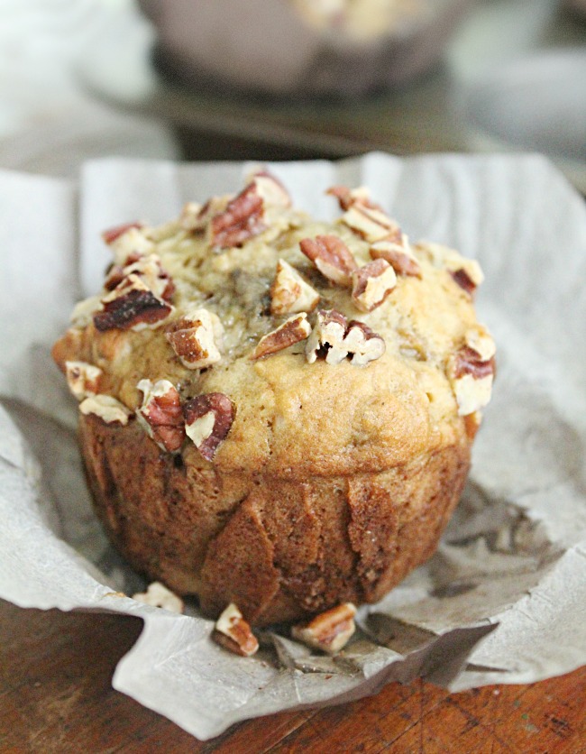 Banana Pecan Muffins: Big Green House #banana #pecan #muffins