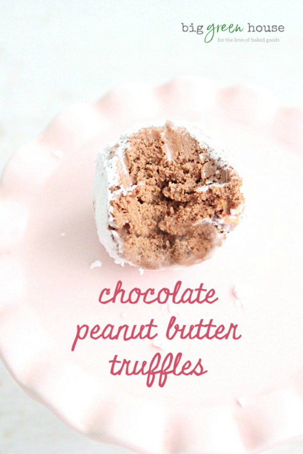 Chocolate Peanut Butter Truffles | Big Green House #chocolate #peanutbutter #truffles #nobakedessert