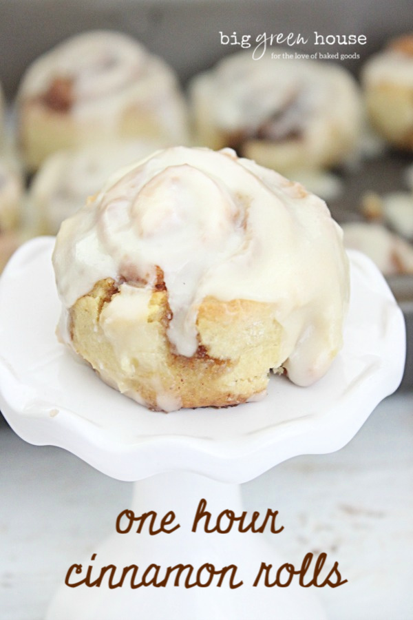 One Hour Cinnamon Rolls- Big Green House #cinnamonrolls #noyeast #rolls #cinnamon