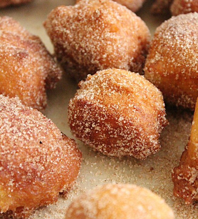 Vermont Doughnut Holes- Big Green House #doughnuts #donuts #doughnutholes #fried
