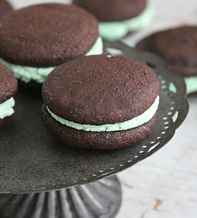 Chocolate Sandwich Cookies- Big Green House #chocolate #cookies #sandwichcookies #dessert 