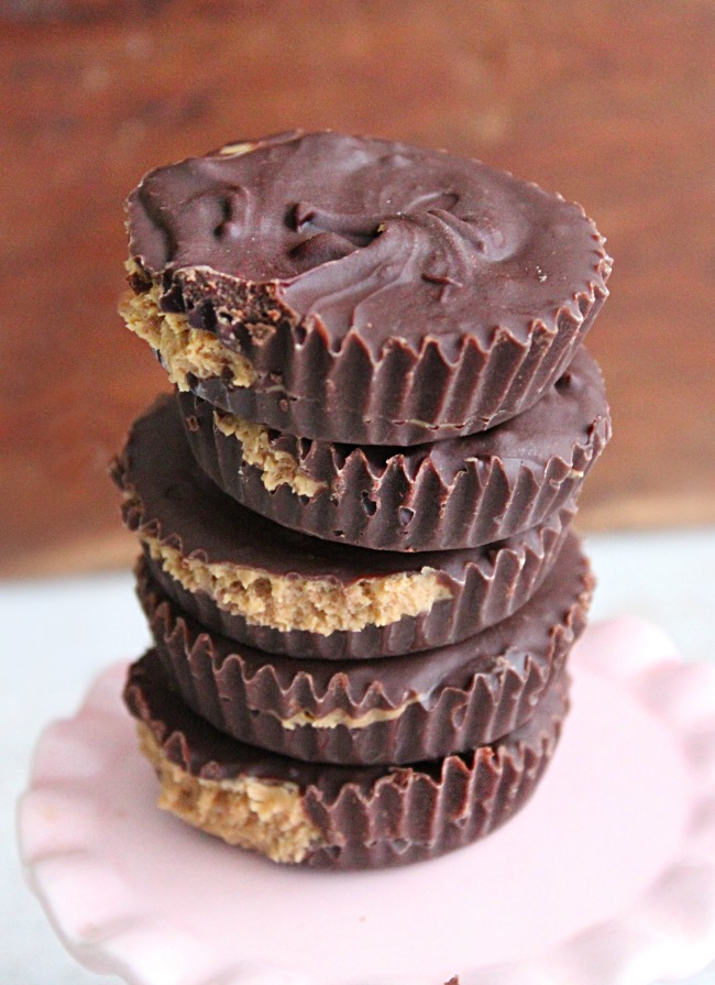 Peanut Butter Cups- Big Green House #peanutbutter #peanutbuttercups #chocolate #nobake #dessert #nobakedessert