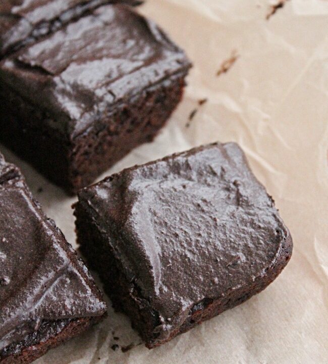 One Bowl Chocolate Snack Cake with Chocolate Buttercream Frosting- No Refined Sugar- Big Green House #chocolate #cake #chocolatecake #dessert #norefinedsugar #frosting #nopowderedsugar