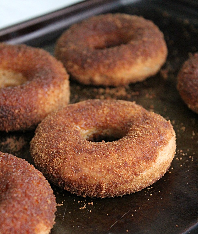 Baked Greek Yogurt Doughnuts -No Refined Sugar : Big Green House #donuts #doughnuts #greekyogurt #norefinedsugar #baked