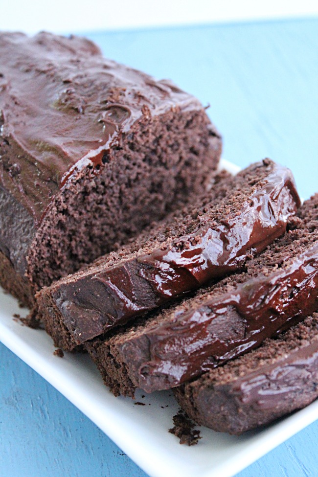 Chocolate Banana Bread with Dark Chocolate Glaze- Big Green House #banana #bread #chocolate #darkchocolate #norefinedsugar