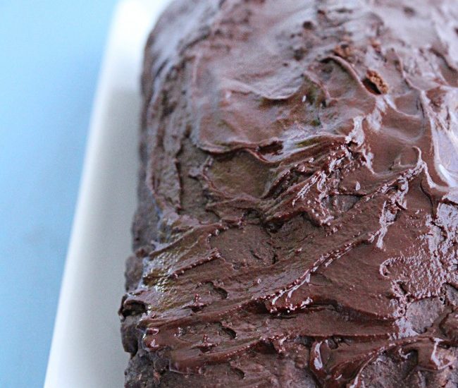 Chocolate Banana Bread with Dark Chocolate Glaze- Big Green House #banana #bread #chocolate #darkchocolate #norefinedsugar