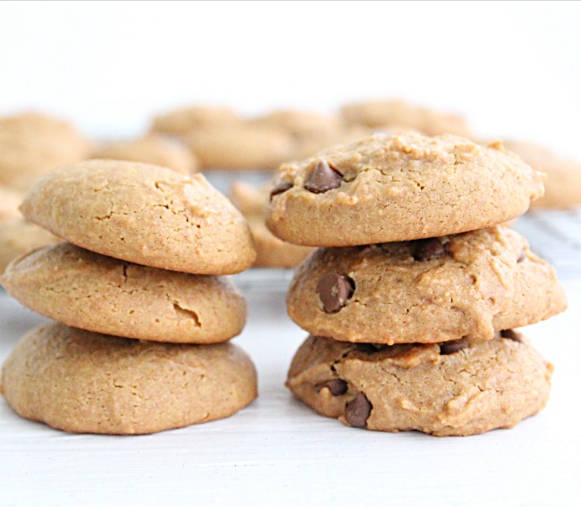 Peanut Butter Cookies- No Refined Sugar Big Green House #cookies #peanutbutter #dessert #honey #norefinedsugar