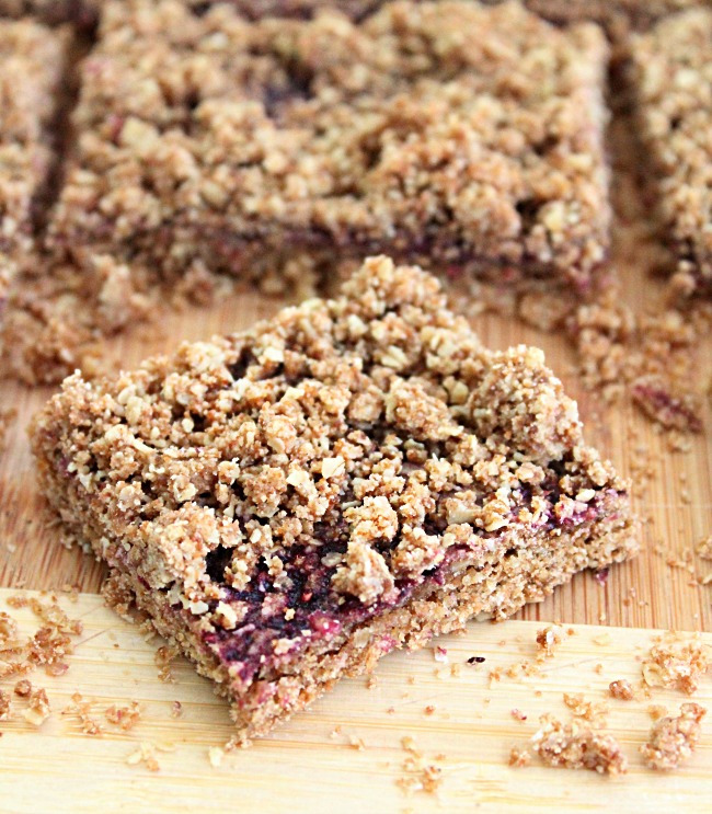 Oatmeal Jam Bars: Big Green House #oatmeal #jam #bars #norefinedsugar