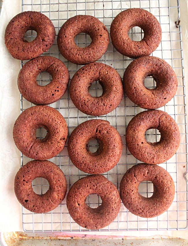 Baked Chocolate Doughnuts with Chocolate-Irish Creme Glaze - Big Green House #doughnuts #donuts #baked #chocolate #glaze #irishcreme