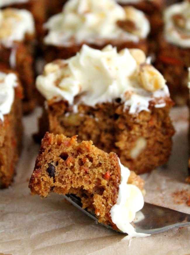 Carrot Cake with Cream Cheese Frosting- Big Green House #carrotcake #creamcheesefrosting #dessert #cake