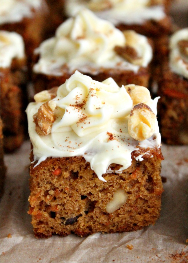 Carrot Cake with Cream Cheese Frosting- Big Green House #carrotcake #creamcheesefrosting #dessert #cake