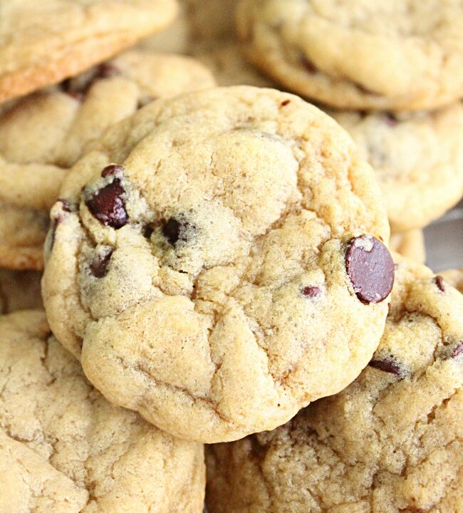 Darn Good Chocolate Chip Cookies- Big Green House #chocolatechip #cookies #chocolatechipcookies #dessert