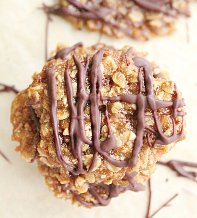 Florentine Cookies- Big Green House #cookies #dessert #abiggreenhouseblog #chocolate #oatmeal #florentines