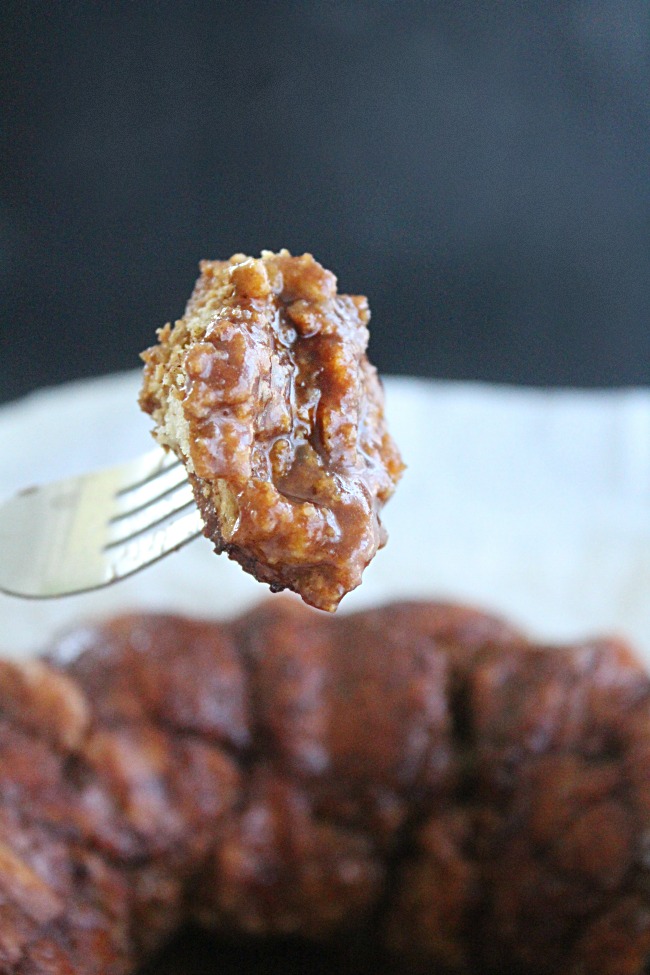 Monkey Bread from Scratch- Big Green House #monkey bread #bread #dessert #caramel #cinnamonsugar