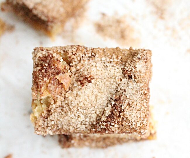 Snickerdoodle Blondies- Big Green House #snickerdoodle #blondies #cinnamonsugar #cinnamon #dessert