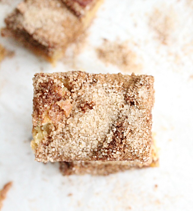 Snickerdoodle Blondies- Big Green House #snickerdoodle #blondies #cinnamonsugar #cinnamon #dessert