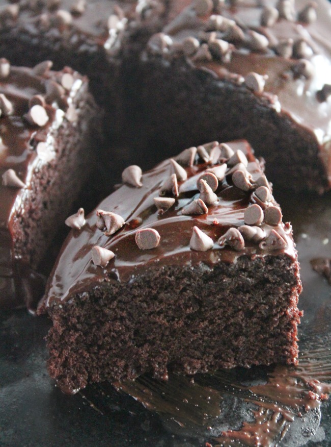 Chocolate Cake for Two- Big Green House #chocolatecake #cake #chocolate #dessert #fortwo #biggreenhouseblog