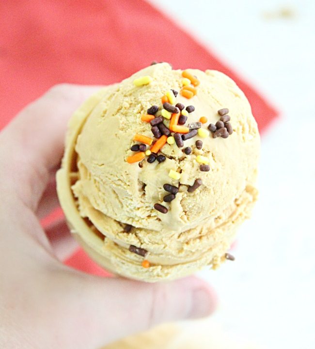 No Churn Dulce de Leche Ice Cream- Big Green House #nochurnicecream #dulcedeleche #icecream #biggreenhouseblog