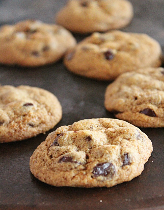 Whole Wheat Dark Chocolate Chip Cookies- No Refined Sugar- Big Green House #biggreenhouseblog #cookies #wholewheat #darkchocolate #chocolatechipcookies #norefinedsugar