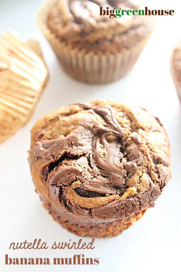 Nutella Swirled Banana Muffins- Big Green House #biggreenhouseblog #nutella #chocolatehazelnutspread #banana #muffins