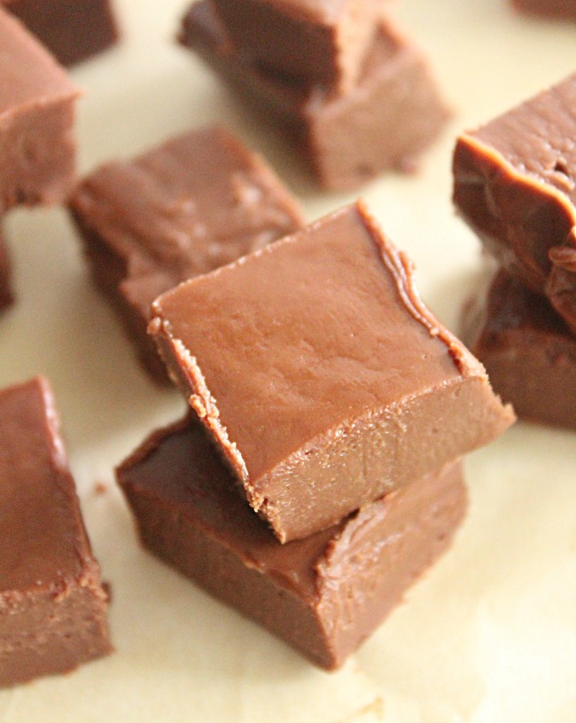 Dairy Free Chocolate Fudge- Big Green House #biggreenhouseblog #fudge #dairyfree #chocolate #nobake #dessert