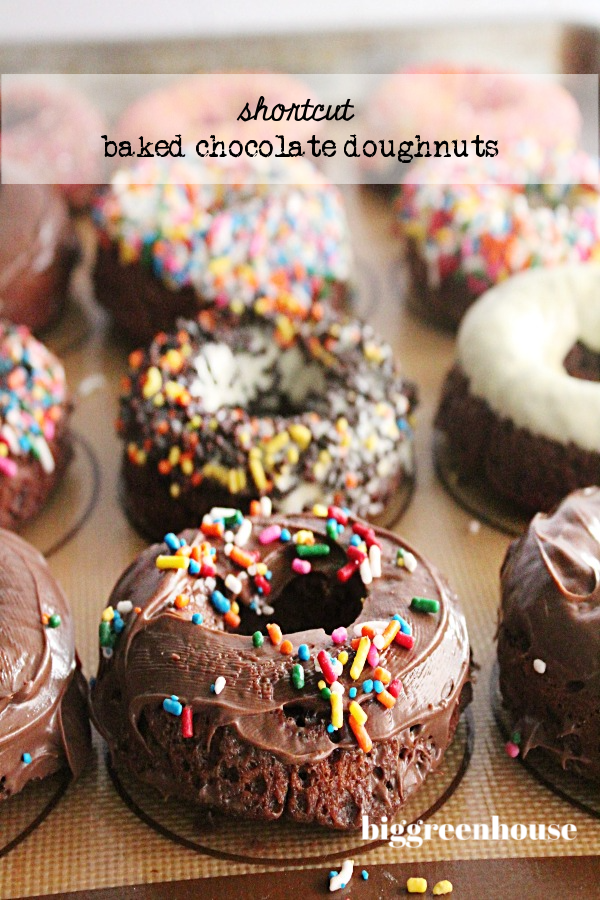 Shortcut Baked Chocolate Doughnuts- Big Green House #doughnuts #chocolate #donuts #shortcut #chocolatedoughnuts