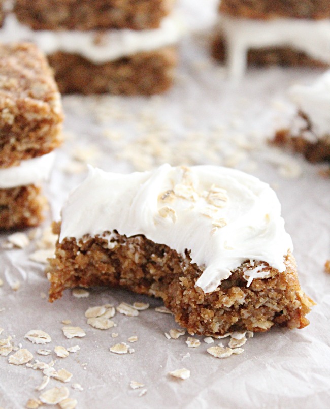 Oatmeal Creme Bars- Big Green House #biggreenhouseblog #oatmeal #creme #bars #dessert #oatmealcreme