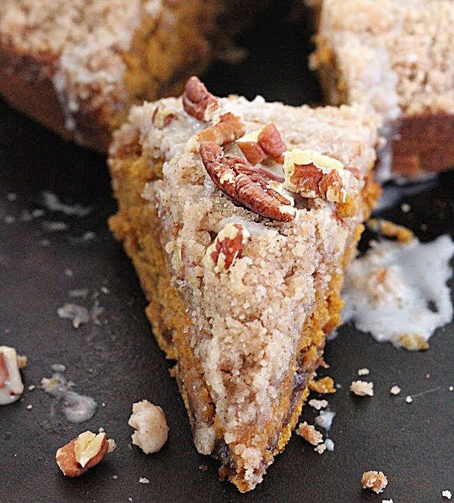 Pumpkin Coffee Cake- Big Green House #pumpkin #coffeecake #baking #biggreenhouseblog