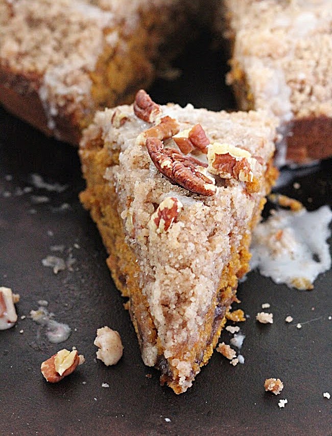 Pumpkin Coffee Cake- Big Green House #pumpkin #coffeecake #baking #biggreenhouseblog