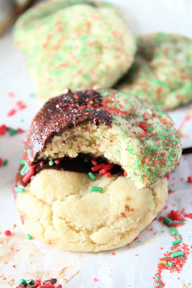 Soft Sugar Cookies- Big Green House #sugarcookies #softcookies #cookies #dessert #holidaybaking #biggreenhouseblog