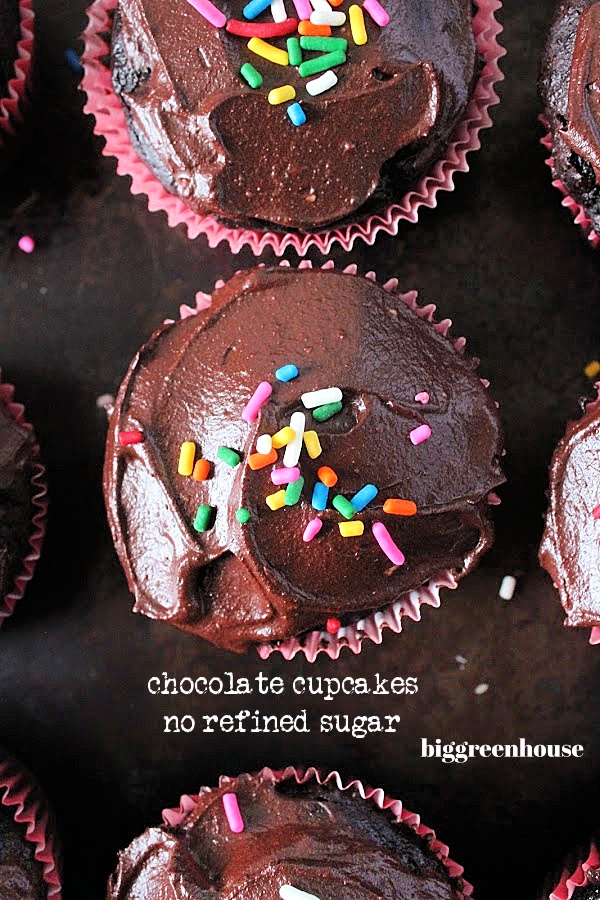 Chocolate Cupcakes: No Refined Sugar- Big Green House #biggreenhouseblog #cupcakes #chocolate #chocolatecupcakes #norefinedsugar