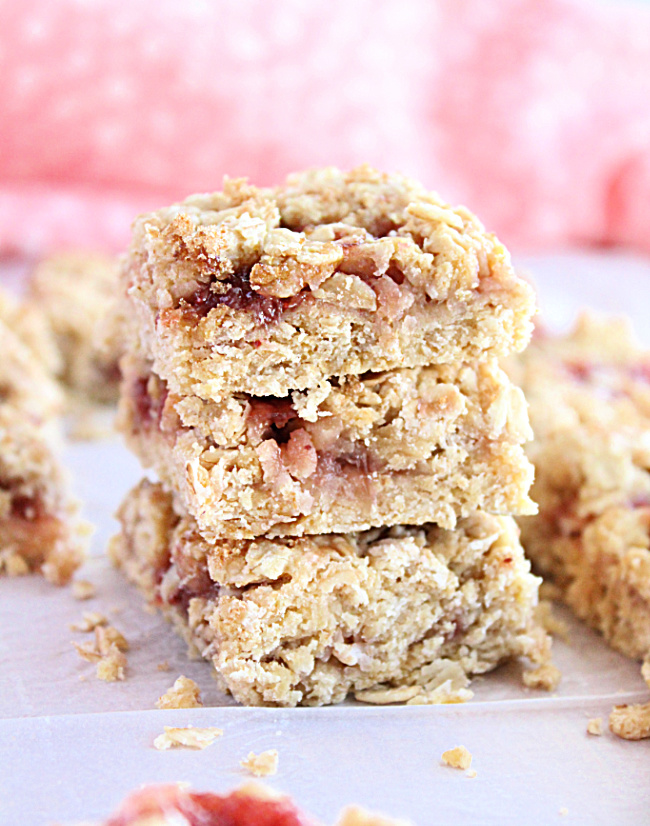 Fruit and Cereal Bars- Big Green House #fruit #cereal #oats #bars #biggreenhouseblog