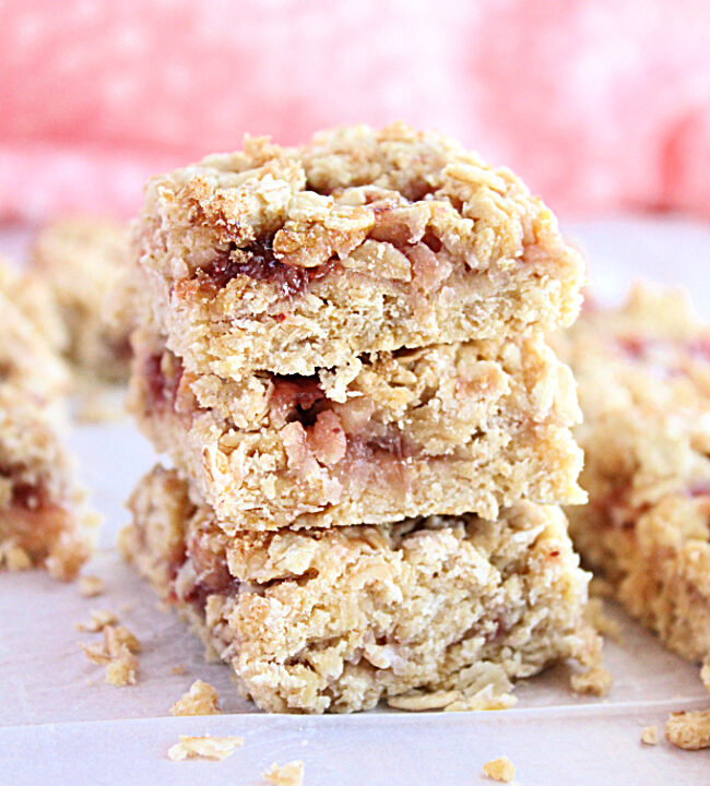 Fruit and Cereal Bars- Big Green House #fruit #cereal #oats #bars #biggreenhouseblog