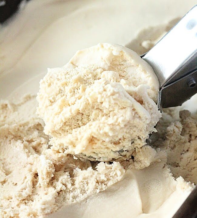 No Churn Two Ingredient Ice Cream: No Refined Sugar: Big Green House #biggreenhouseblog #twoingredienticecream #nochurnicecreamcream #dessert #norefinedsugar