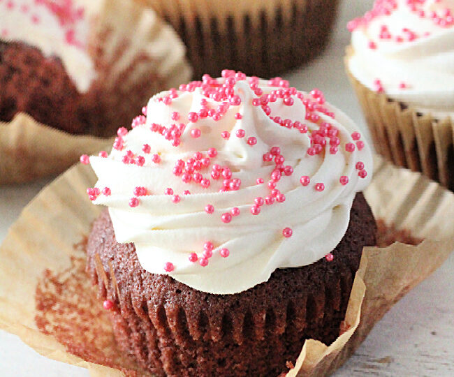 Pink Velvet Cupcakes with Cream Cheese Frosting- Big Green House #biggreenhouseblog #cupcakes #pinkvelvet #baking