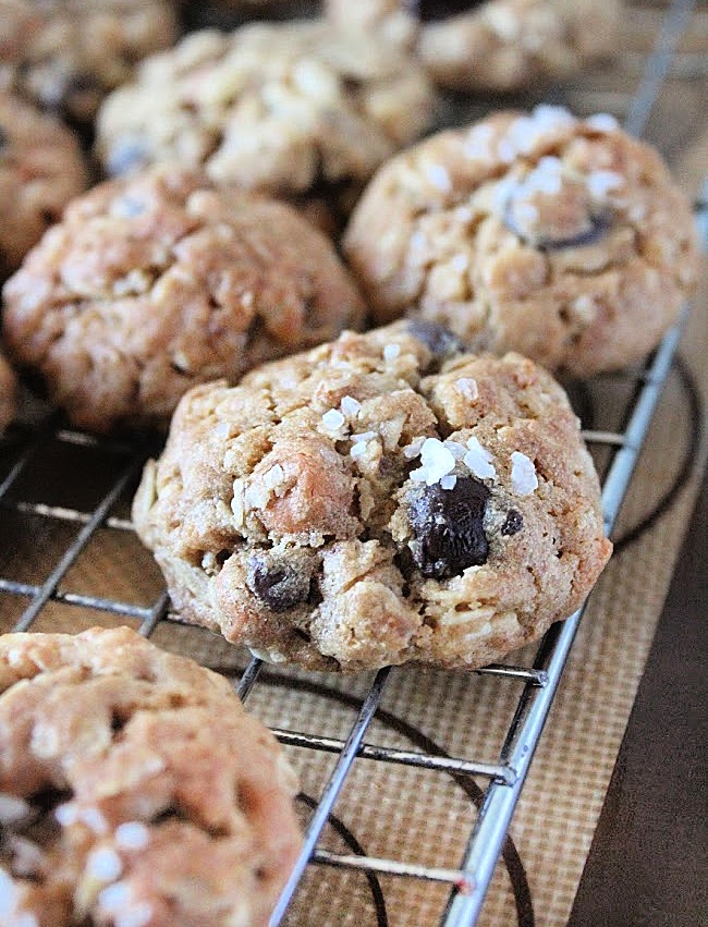 Crispy Rice Oatmeal Butterscotch Chocolate Chip Cookies- Big Green House #biggreenhouseblog #chocolatechip #oatmeal #crispyricecereal #cookies #butterscotch #dessert