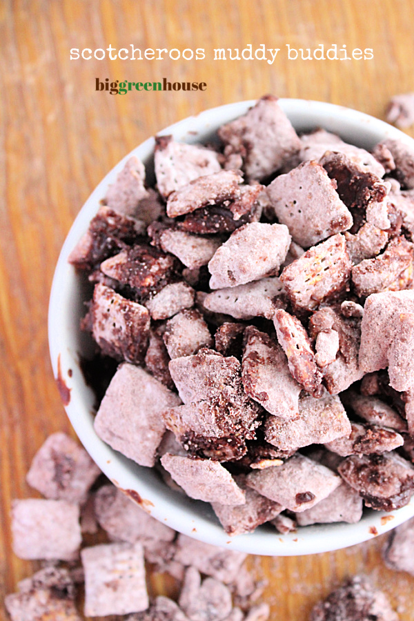 Scotcheroos Muddy Buddies- Big Green House #biggreenhouseblog #scotcheroos #muddybuddies #nobakedessert