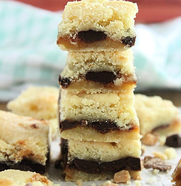 Caramel Chocolate and Toffee Sugar Cookie Bars- Big Green House