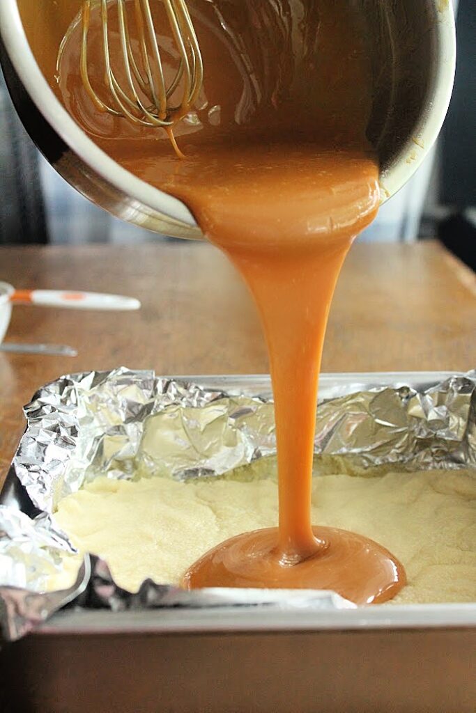 Caramel Chocolate and Toffee Sugar Cookie Bars- Big Green House