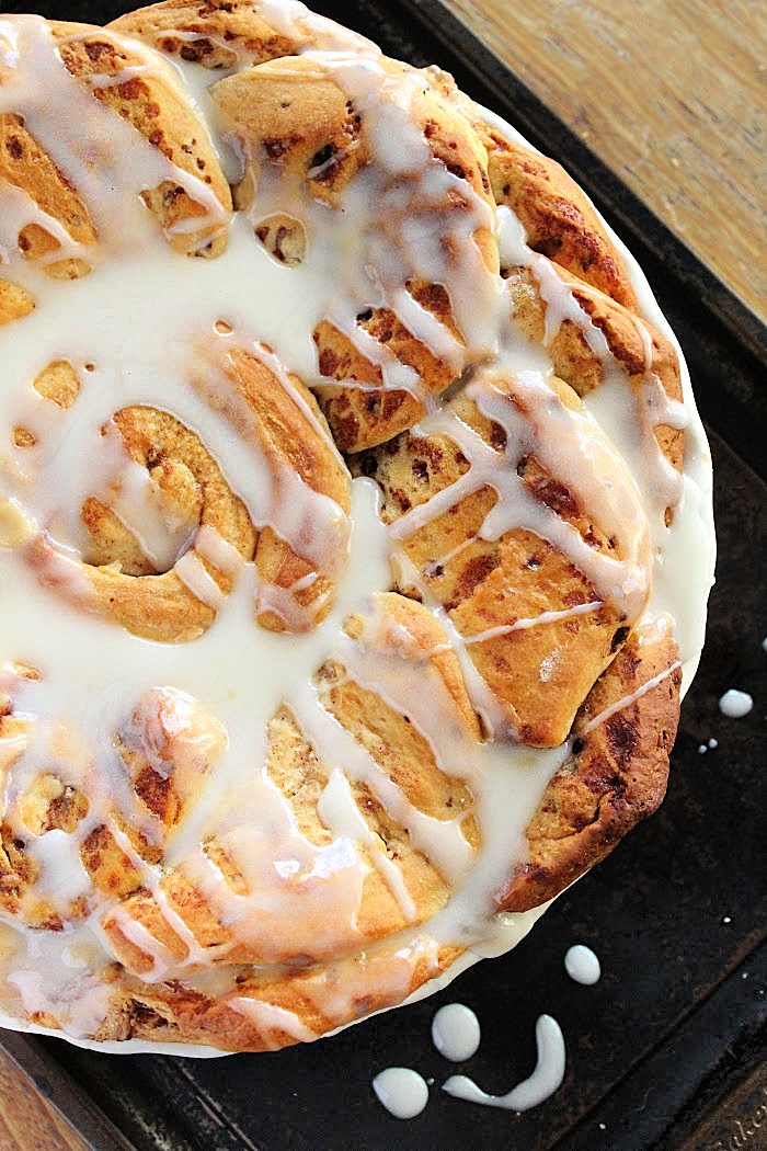 Cinnamon Roll Apple Pie- Big Green House