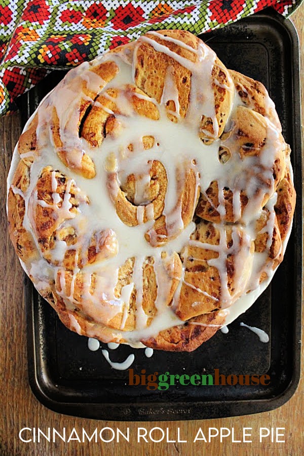 Cinnamon Roll Apple Pie- Big Green House