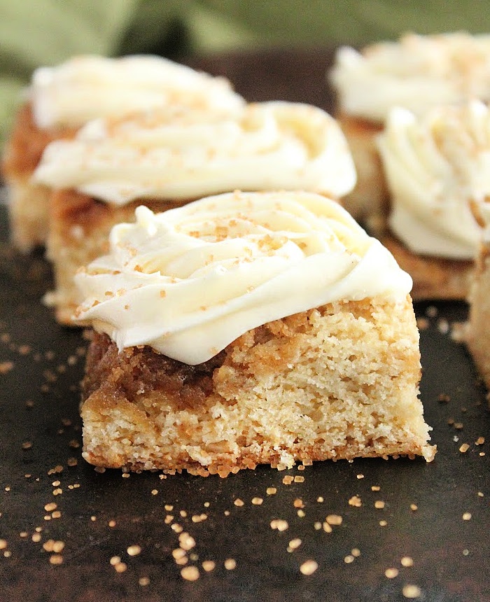 Cinnamon Roll Blondies- Big Green House