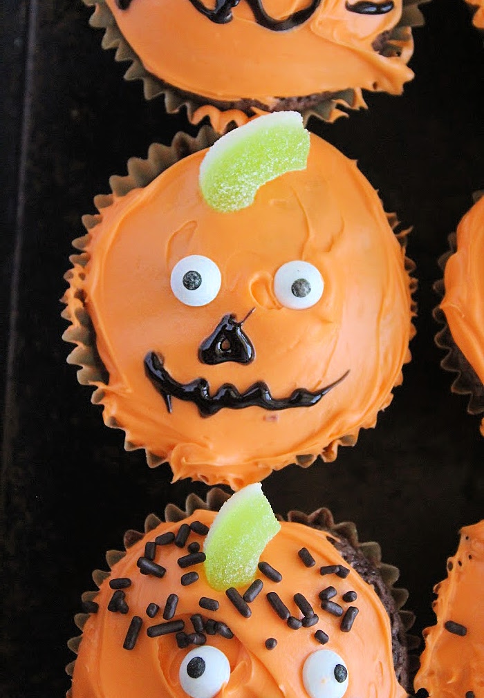 Jack o Lantern Brownie Cupcakes- Big Green House