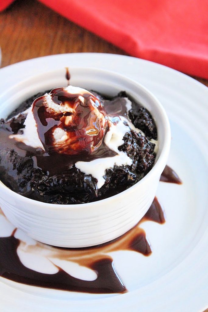 Slow Cooker Hot Fudge Cake- Big Green House 
